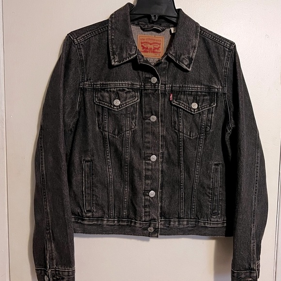 Levi’s Women’s Trucker Jean Jacket